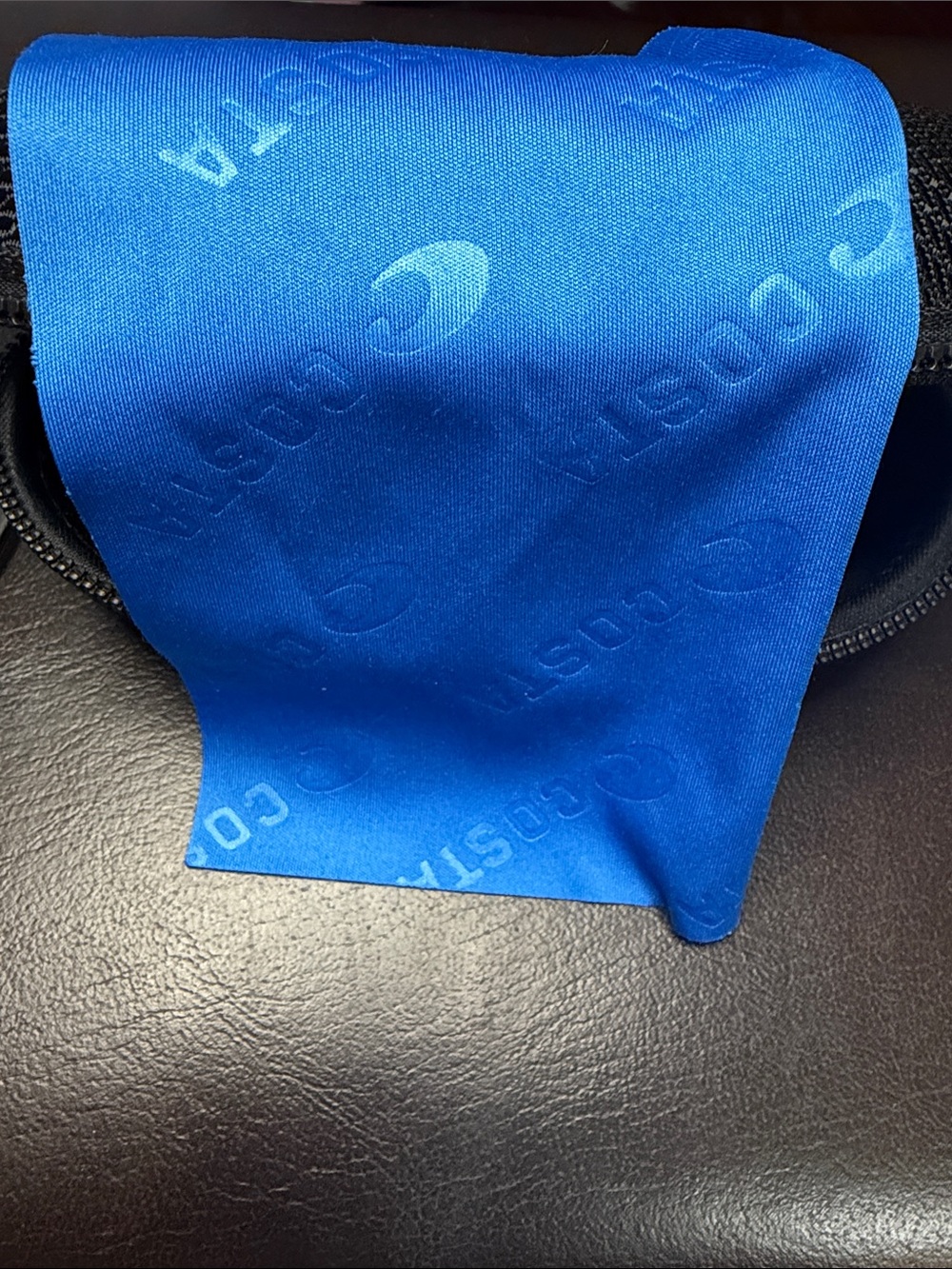 Costa Black Sunglasses Case with Blue Logo Zipper Pull - Picture 2 of 3